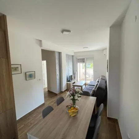 Centar Grada 2 Apartment *